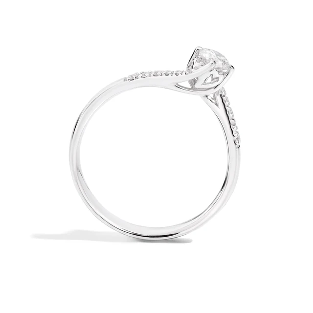 Anniversary Solitaire, alternate studio view